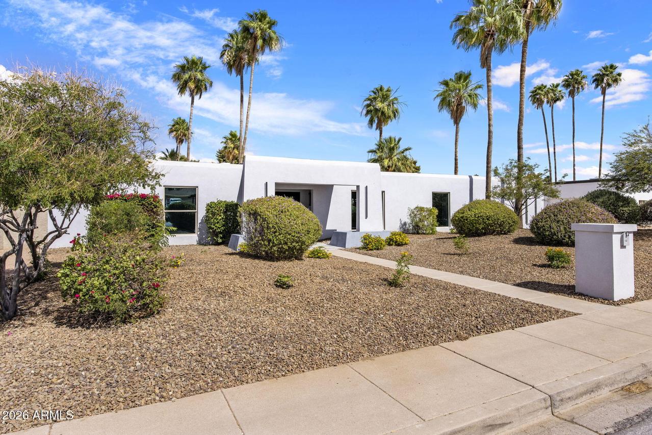 11021 N 44th St., Phoenix, AZ 85028