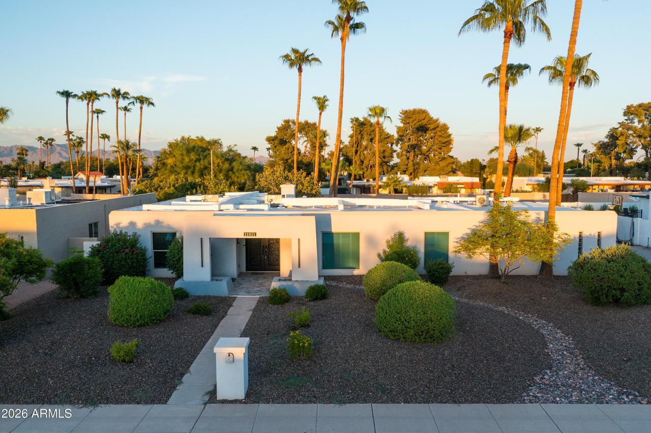 11021 N 44th St., Phoenix, AZ 85028