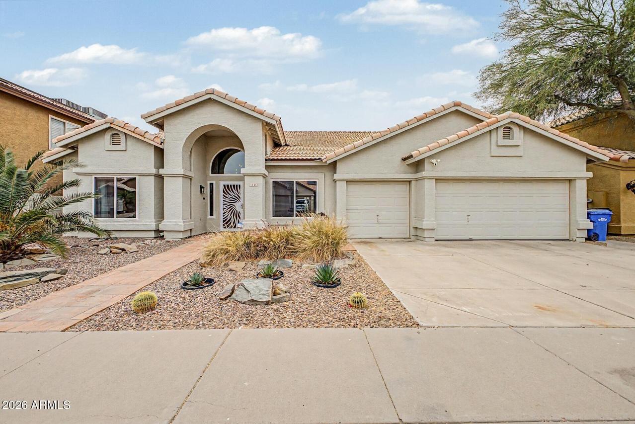 4445 W Fallen Leaf Ln., Glendale, AZ 85310