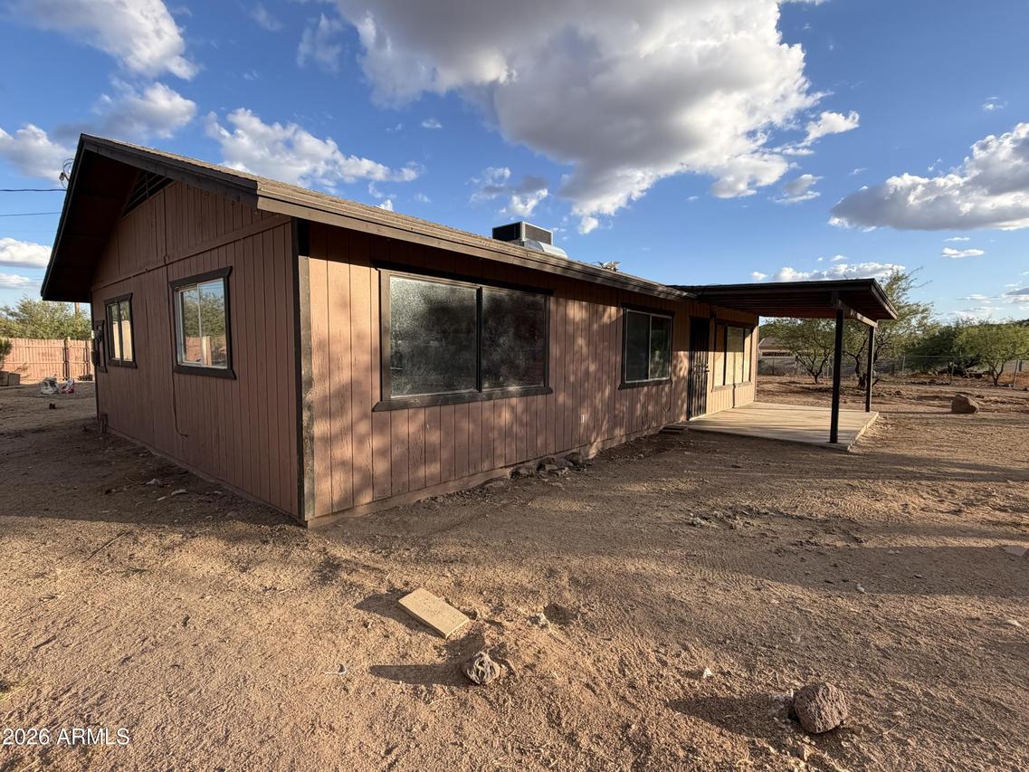 42845 N 7th Ave., New River, AZ 85087