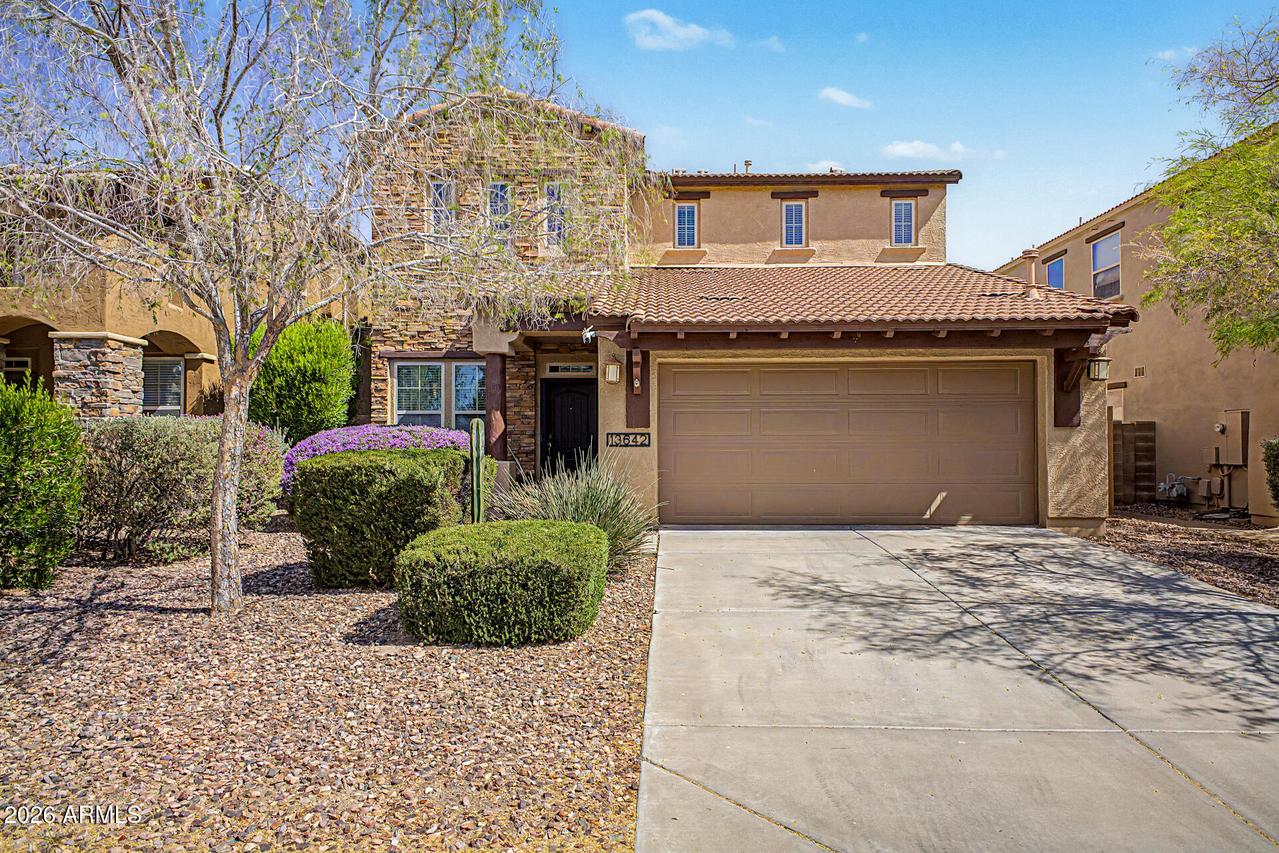 13642 W Chaparosa Way, Peoria, AZ 85383