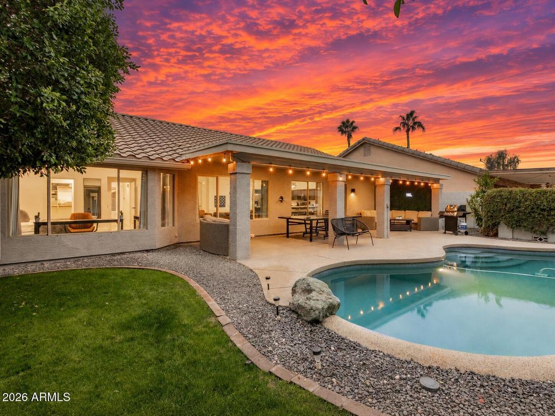 548 W Michelle Dr., Phoenix, AZ 85023