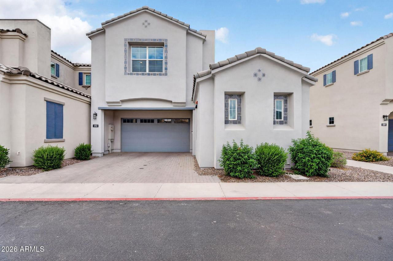 253 E Balsam Dr., Chandler, AZ 85286