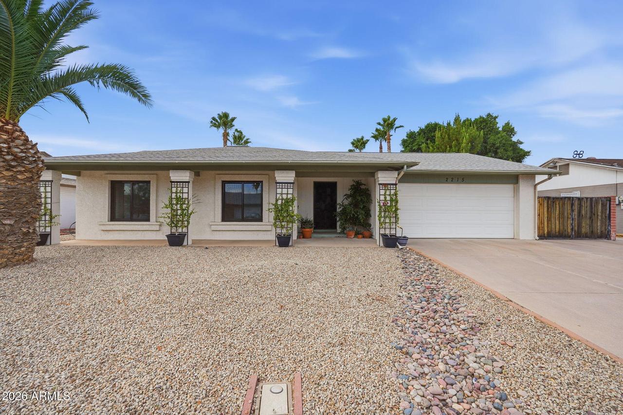 2215 W Los Arboles Pl., Chandler, AZ 85224