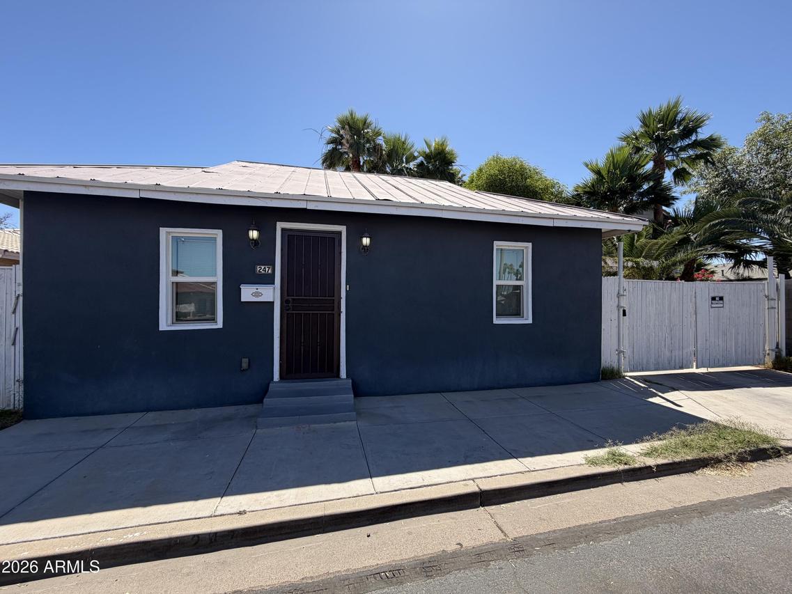 247 S Pioneer, Mesa, AZ 85204