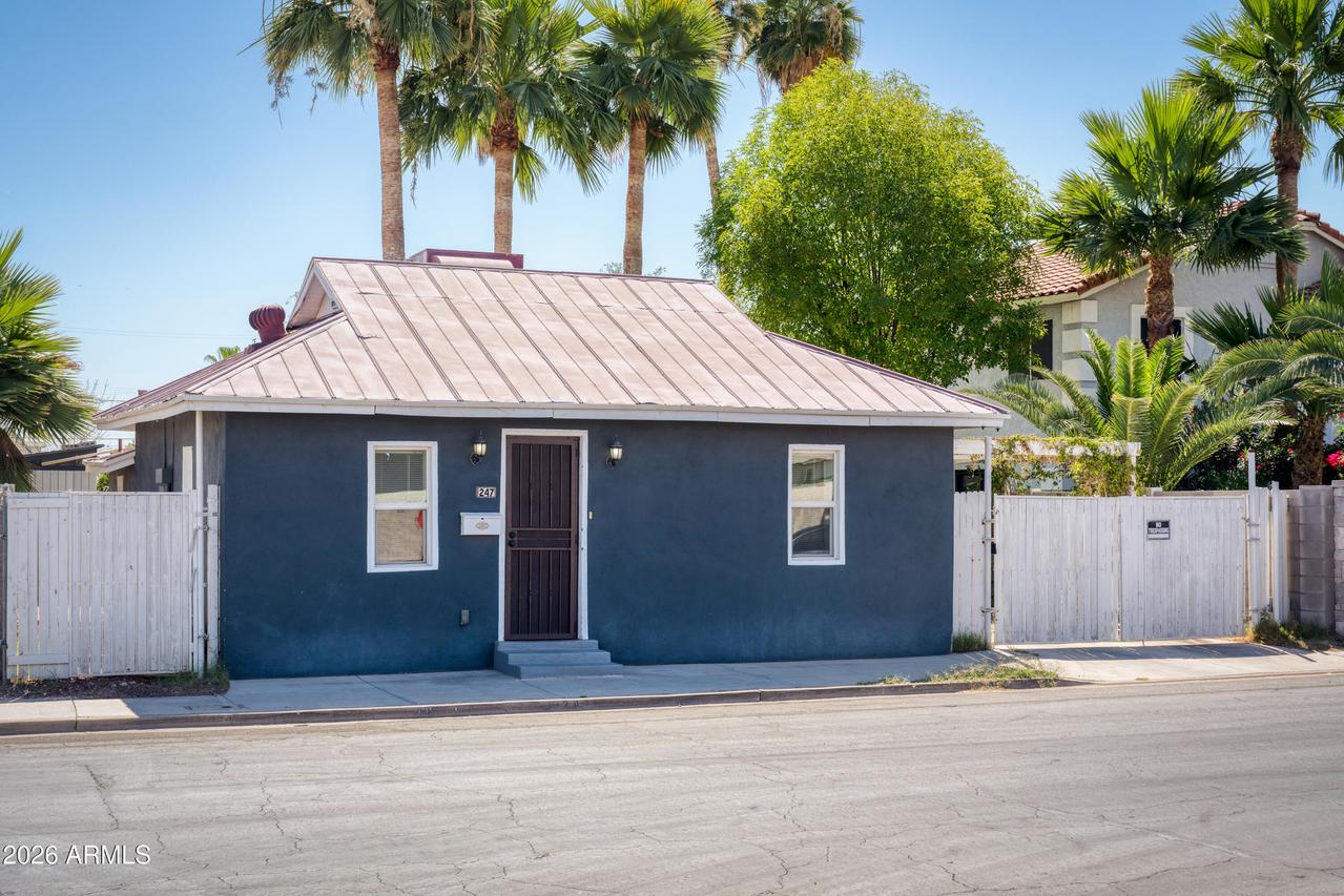 247 S Pioneer, Mesa, AZ 85204