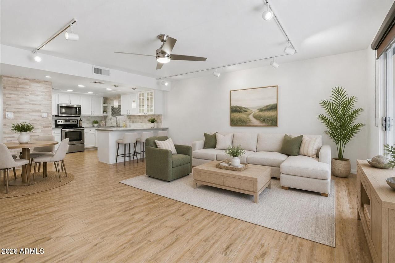 7930 E Camelback Rd. #207, Scottsdale, AZ 85251