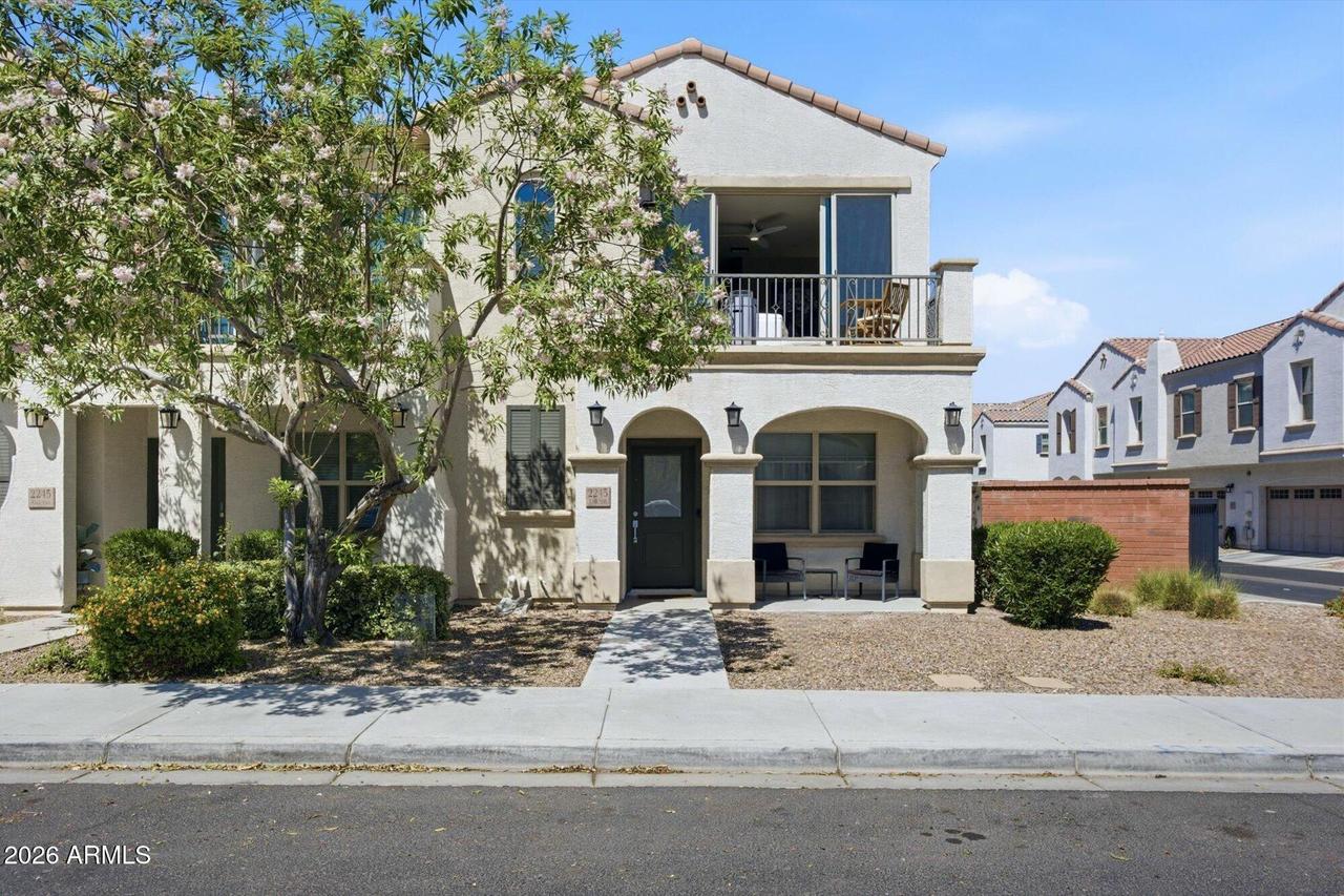 2245 S Sabino Dr. #105, Gilbert, AZ 85295