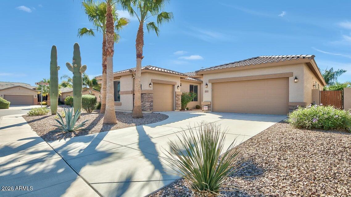 3393 E Canyon Way, Chandler, AZ 85249