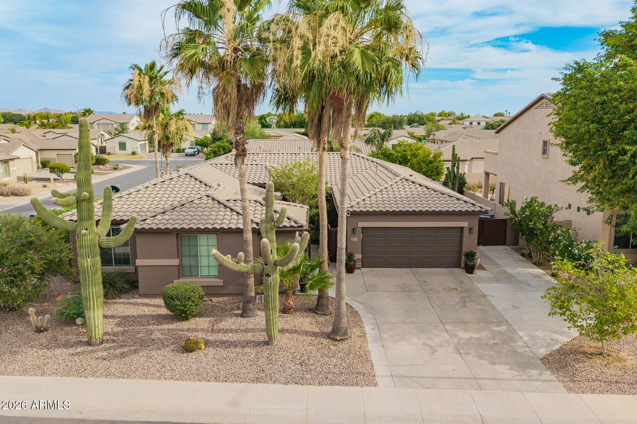 3393 E Canyon Way, Chandler, AZ 85249