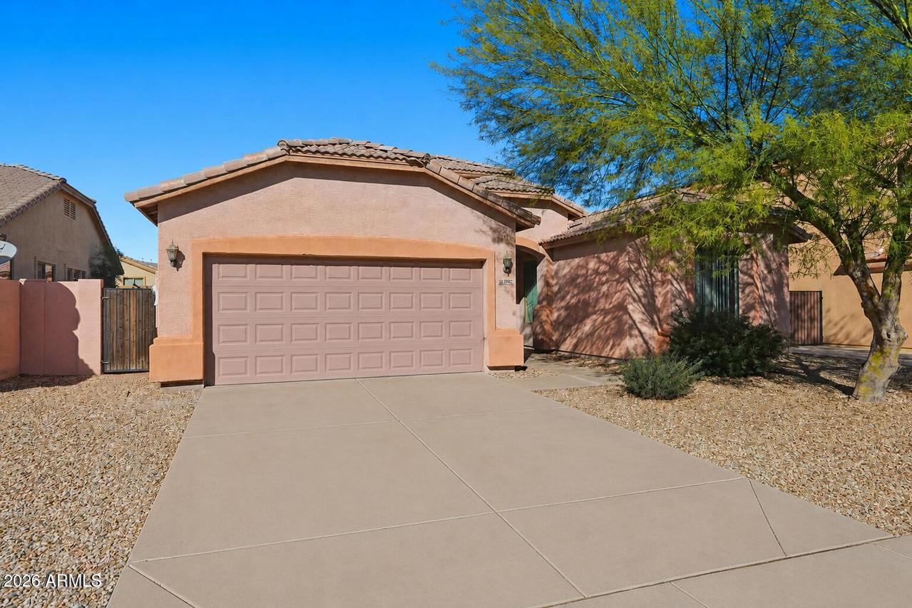 10910 W Davis Ln., Avondale, AZ 85323