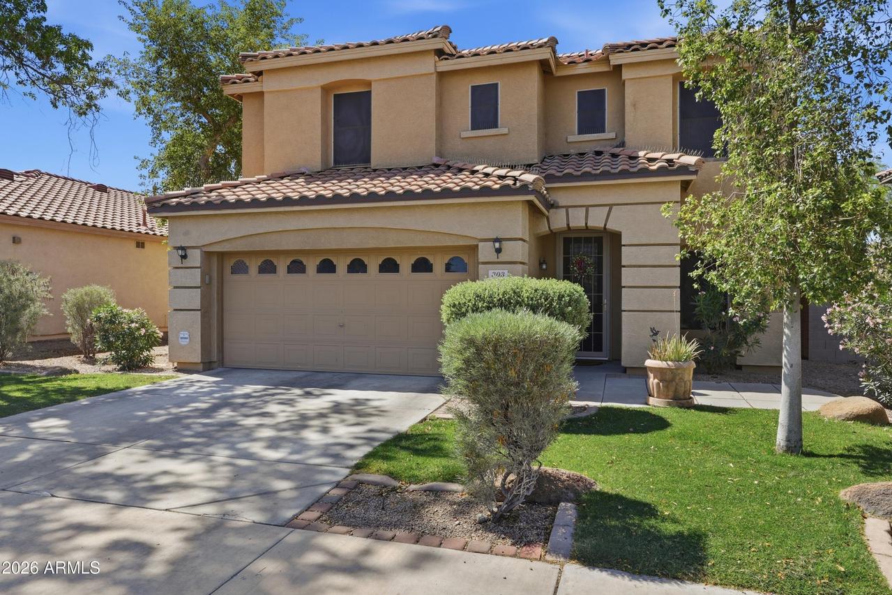 303 E Milada Dr., Phoenix, AZ 85042