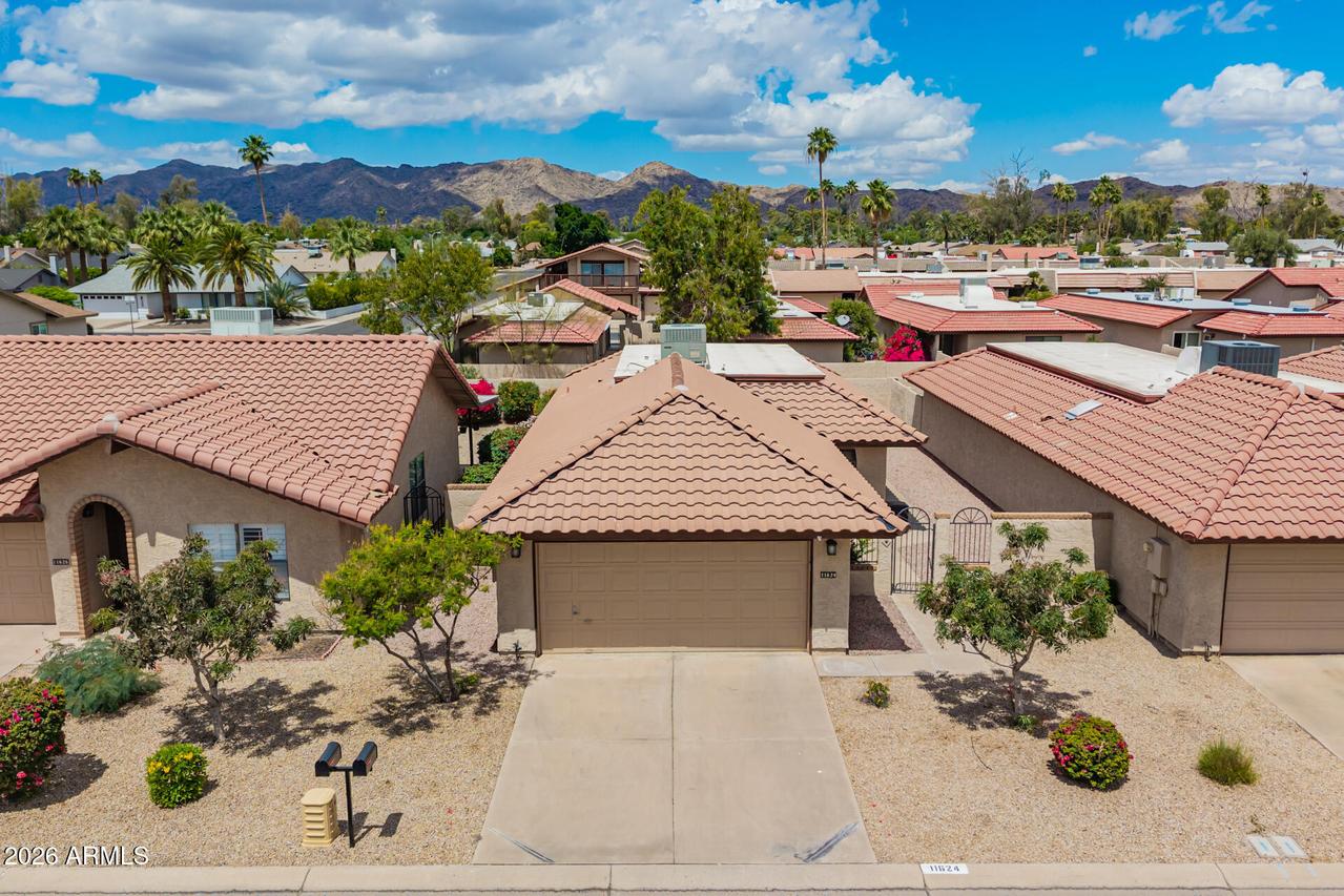 11624 S Papago Cir., Phoenix, AZ 85044