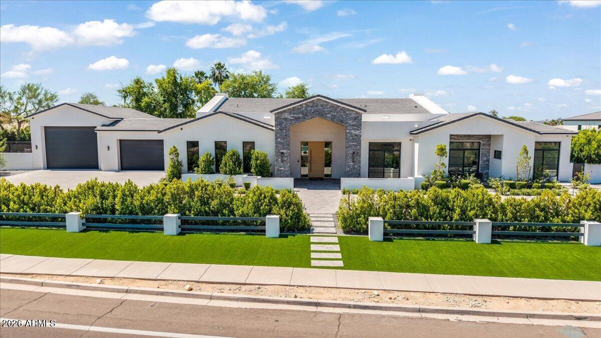 11681 E Cochise Dr., Scottsdale, AZ 85259