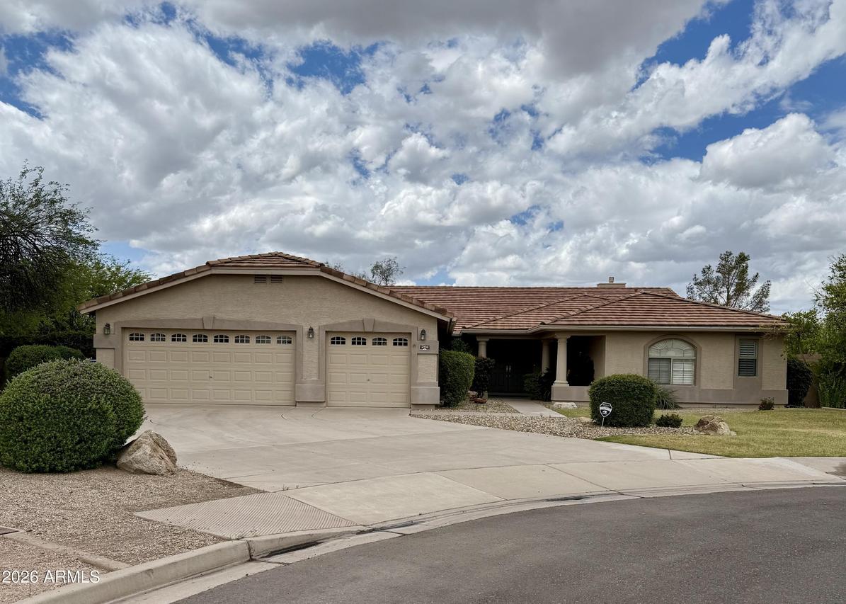 2116 N Avoca, Mesa, AZ 85207