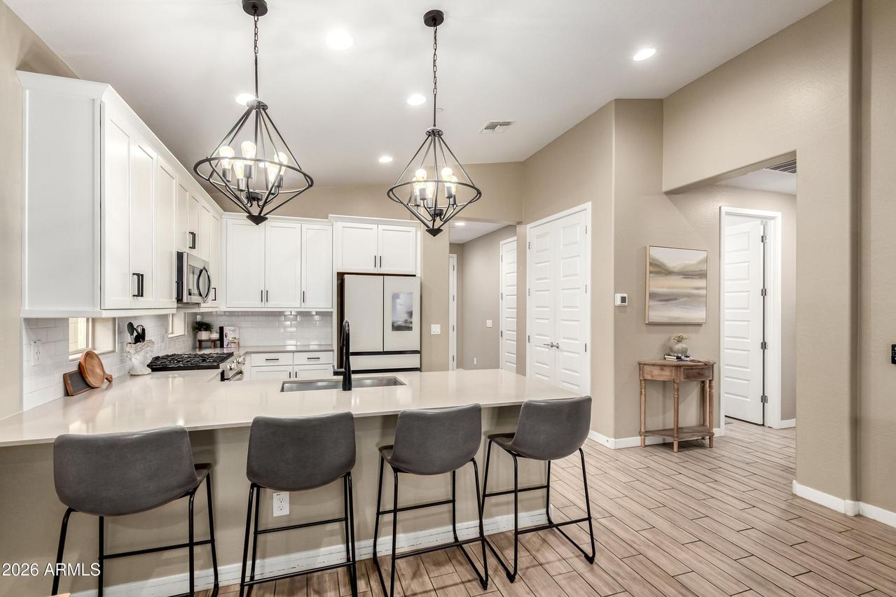 9624 E Thunderbolt Ave., Mesa, AZ 85212