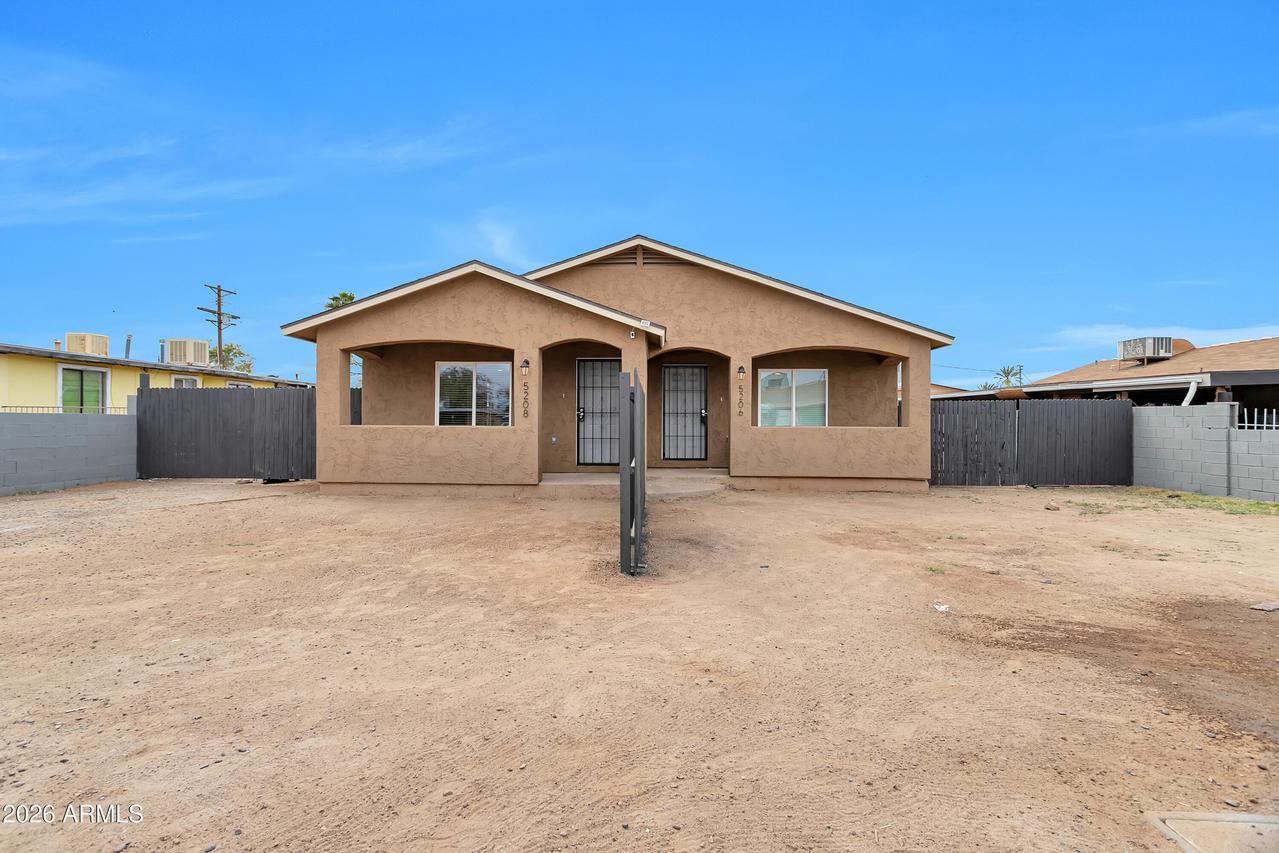 5206 S 11th Ave., Phoenix, AZ 85041
