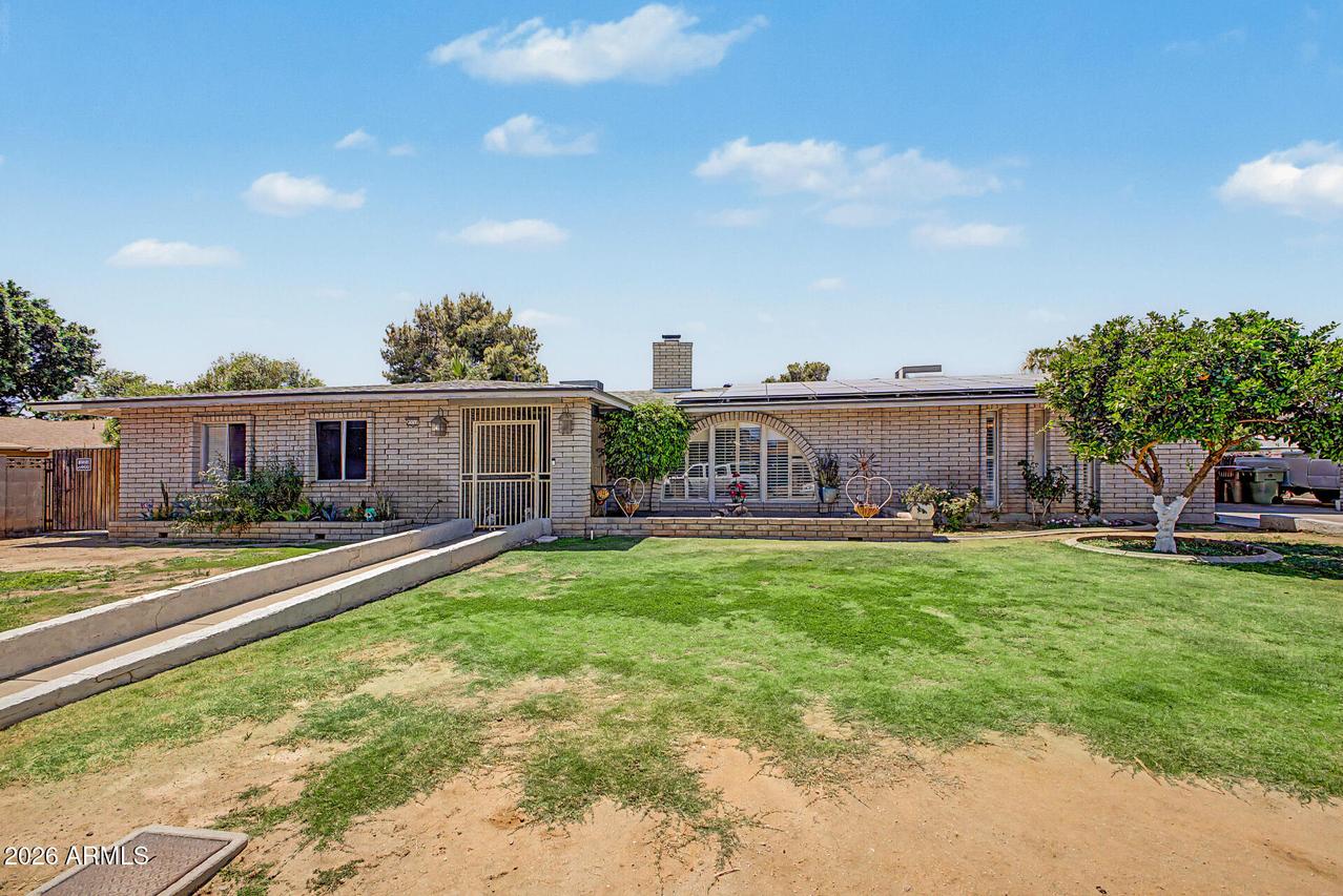 8530 N 45th Dr., Glendale, AZ 85302