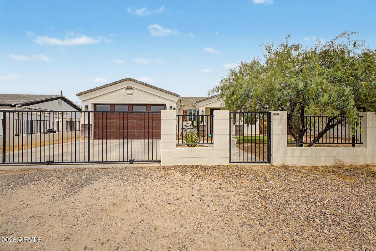 5494 E Santa Clara Dr., San Tan Valley, AZ 85140