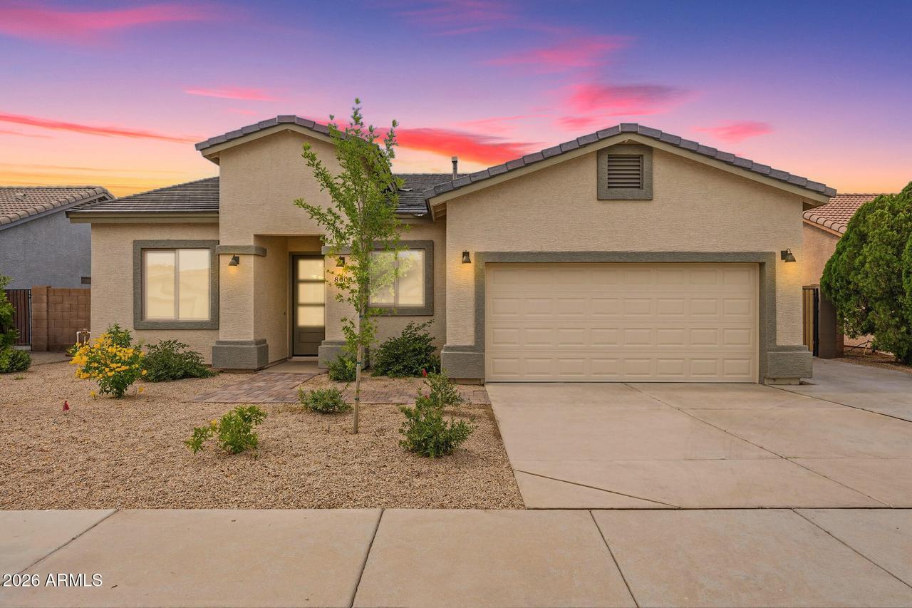 8006 W Whyman Ave., Phoenix, AZ 85043