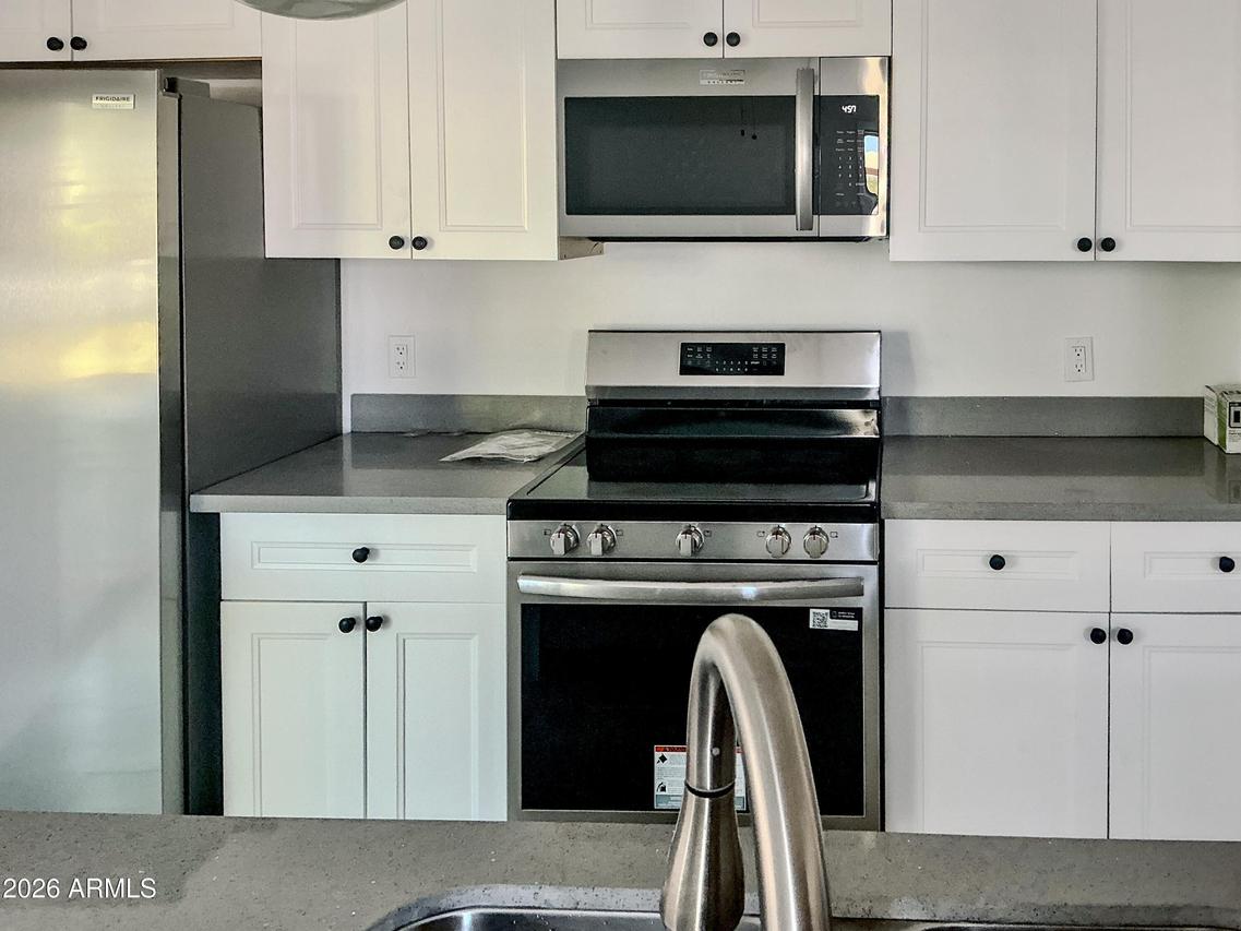 5408 S 19th Ave., Phoenix, AZ 85041