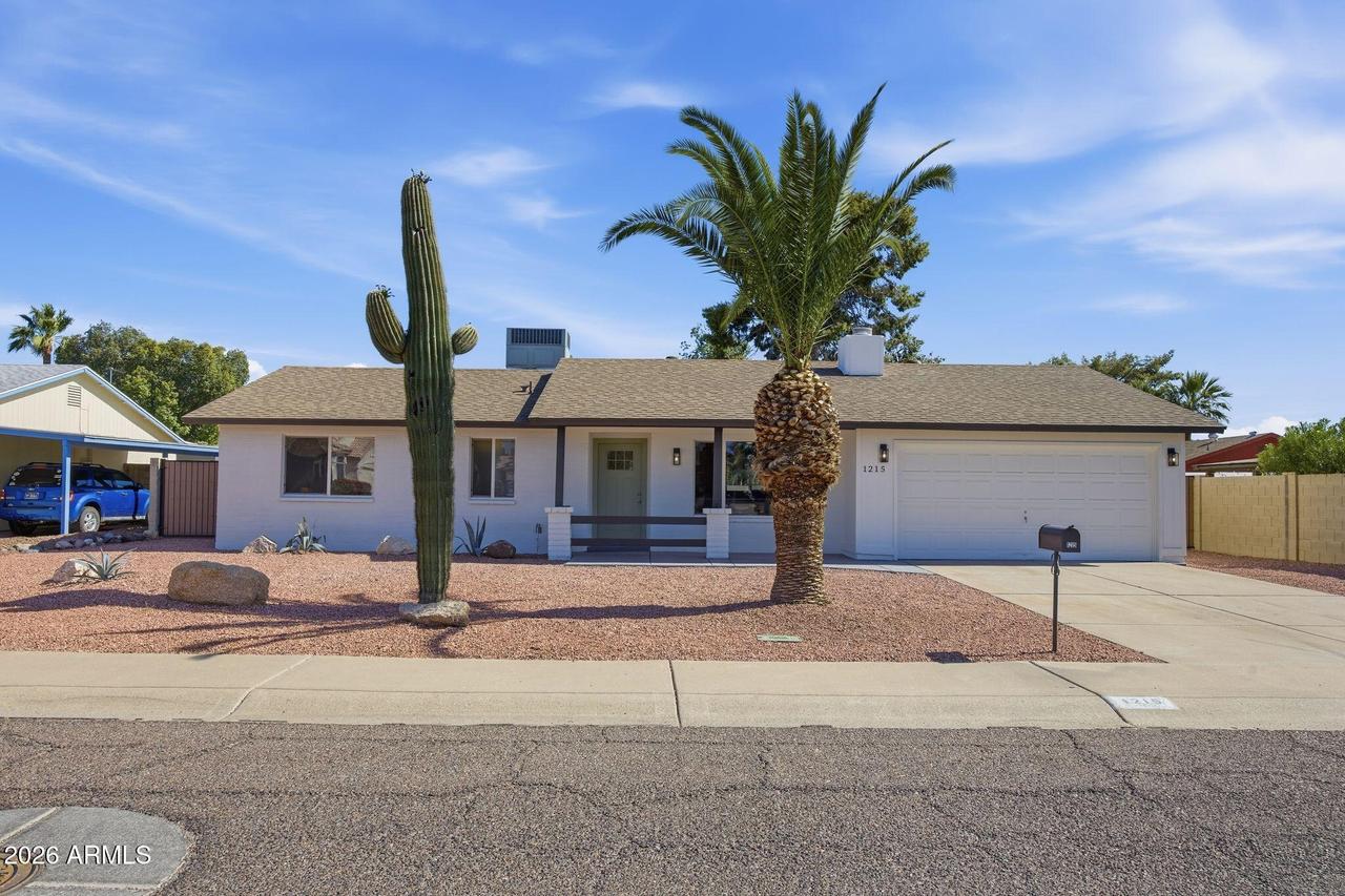 1215 W Wescott Dr., Phoenix, AZ 85027