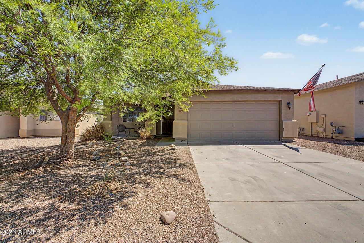 1085 E Desert Rose Tr., San Tan Valley, AZ 85143