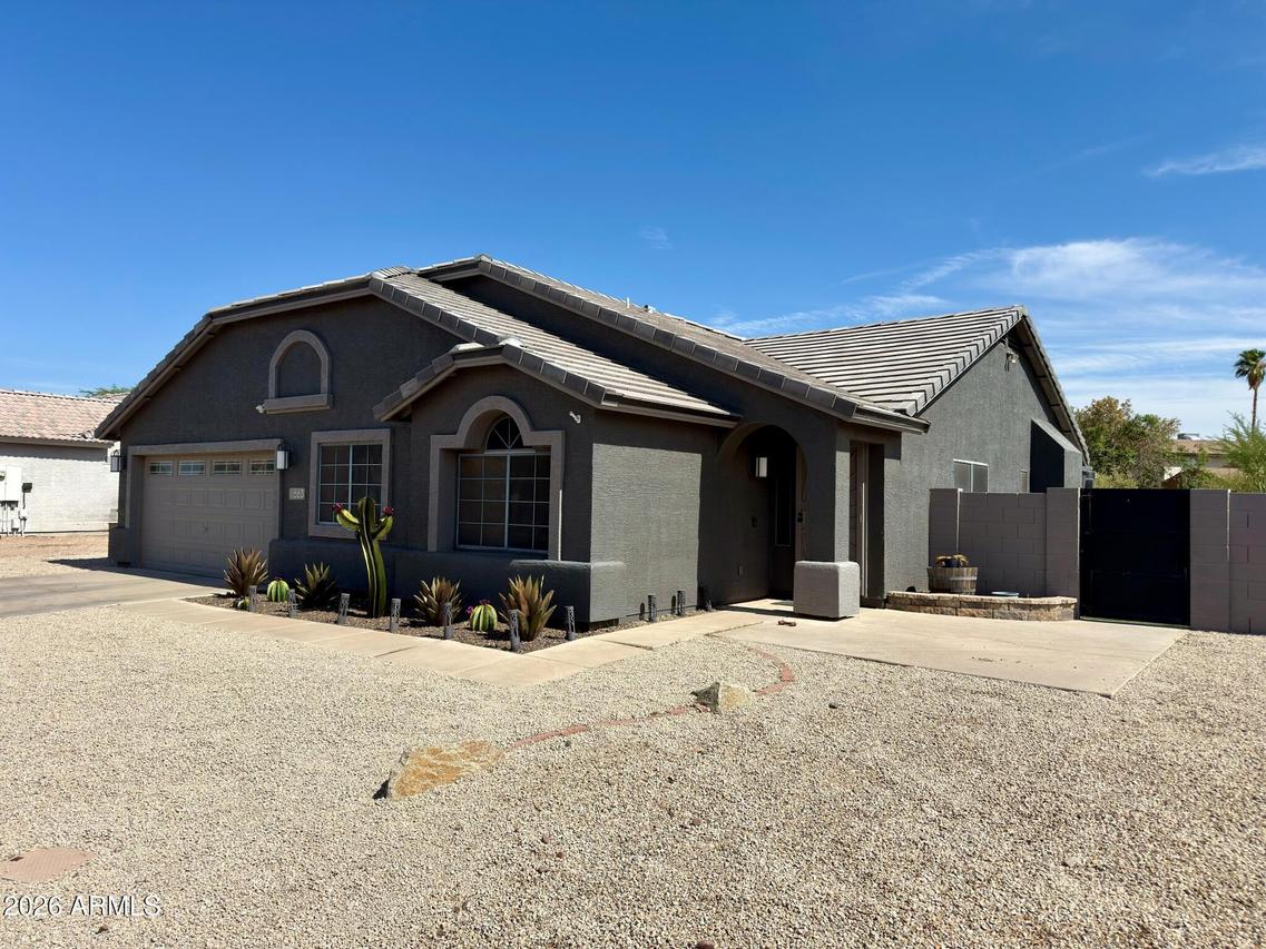 663 E Jasmine Cir., Mesa, AZ 85203
