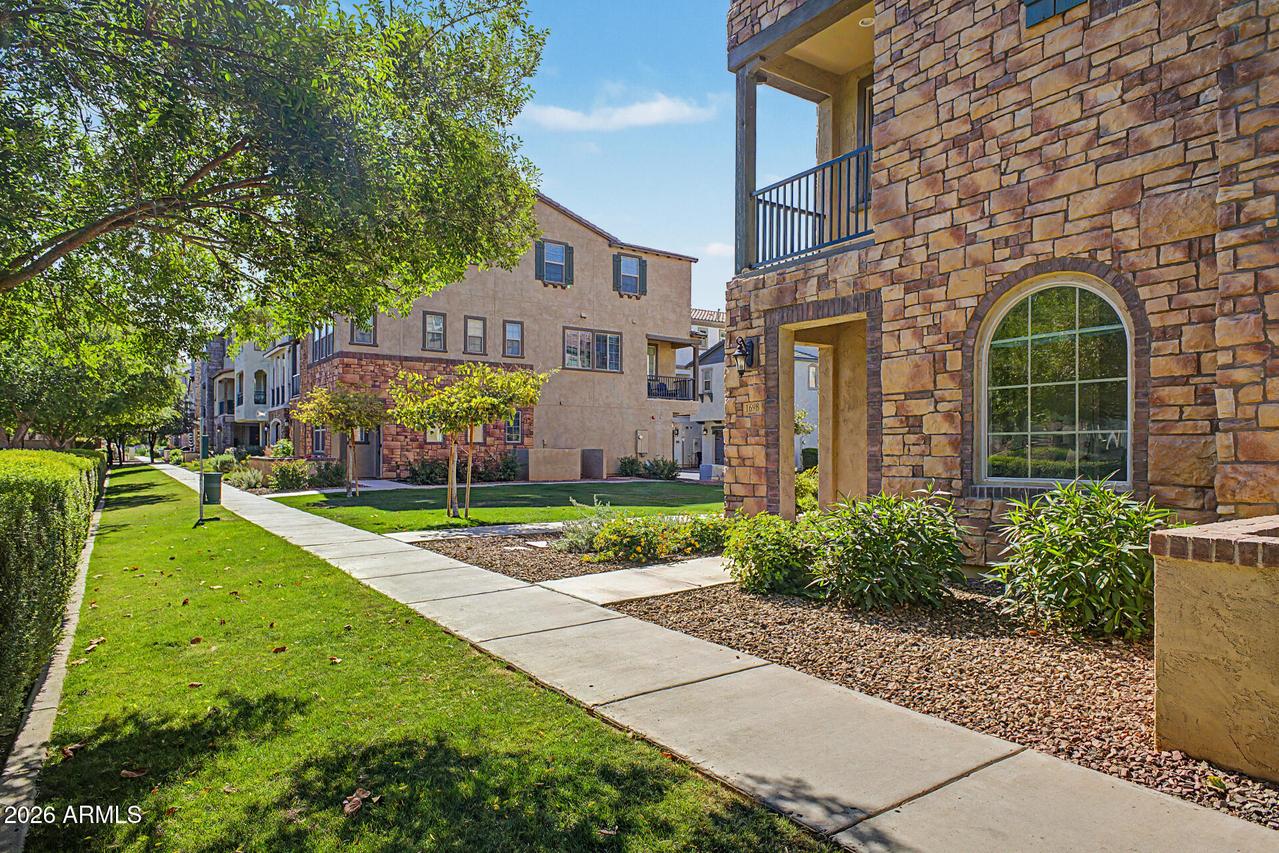 1698 E Bridgeport Pkwy., Gilbert, AZ 85295
