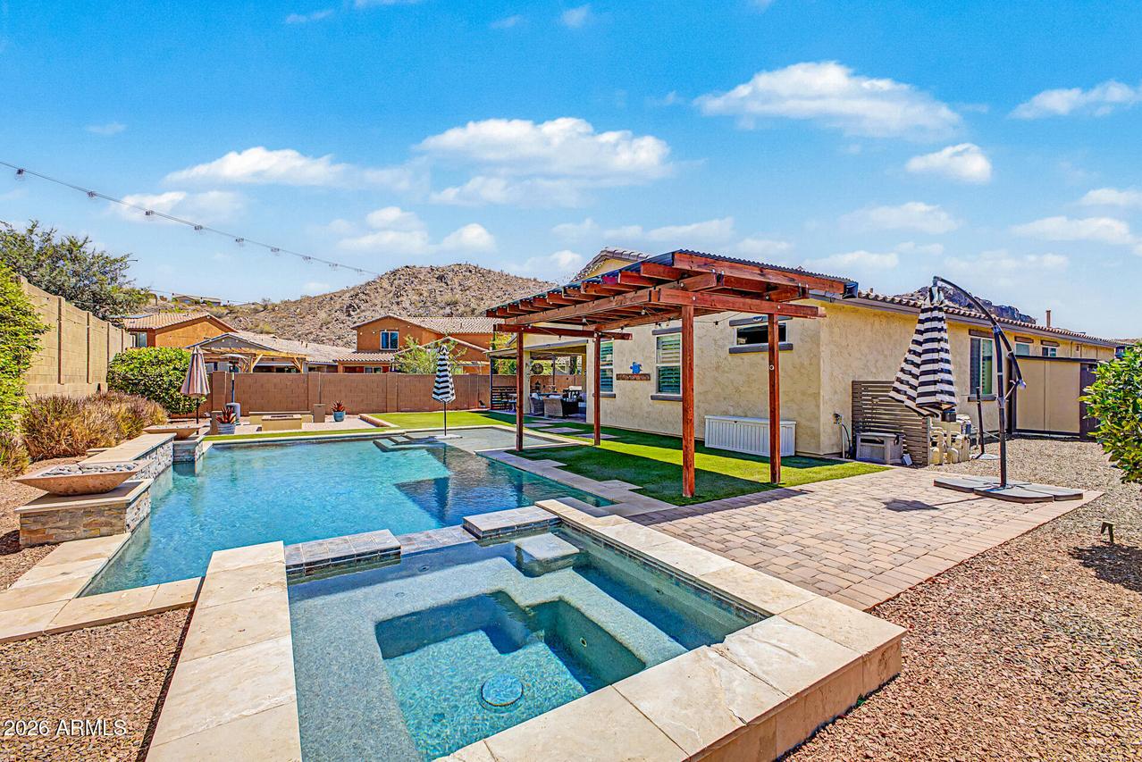 10328 W Alyssa Ln., Peoria, AZ 85383