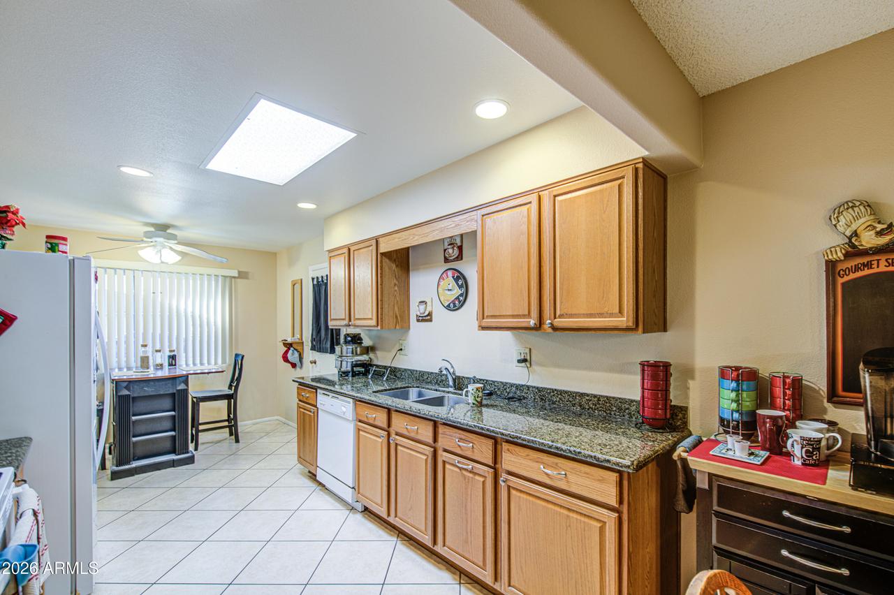 10022 W Kingswood Cir., Sun City, AZ 85351