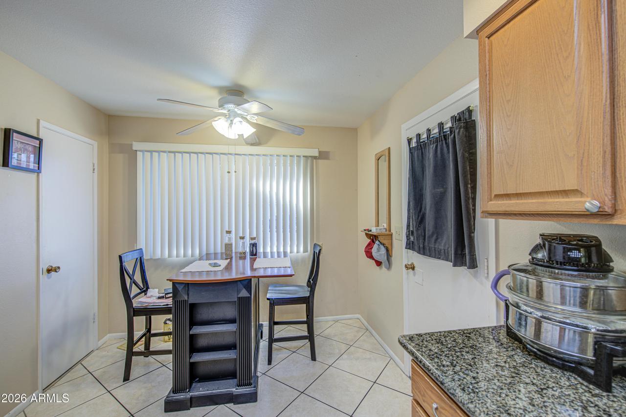 10022 W Kingswood Cir., Sun City, AZ 85351