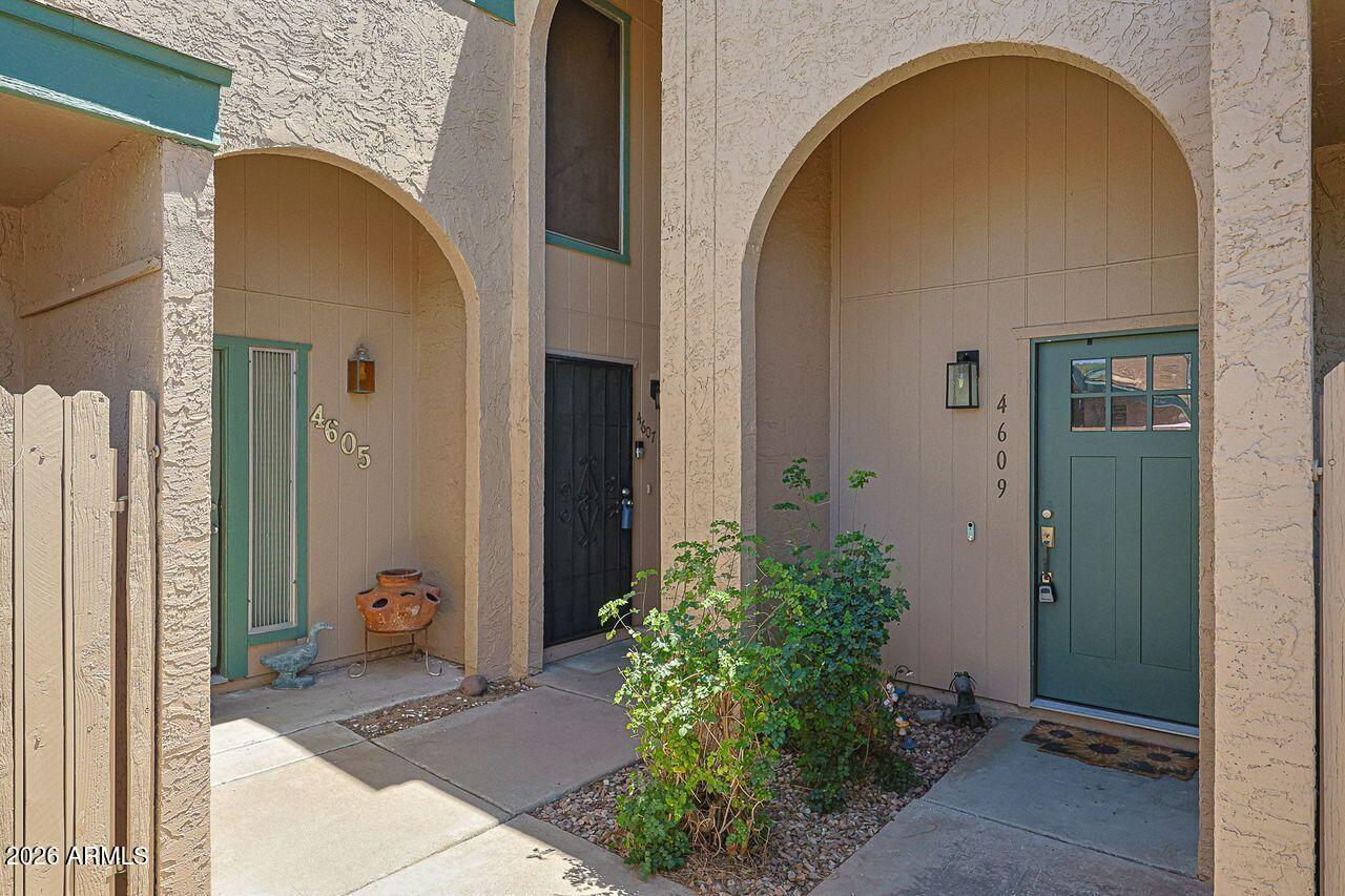 4607 W Continental Dr., Glendale, AZ 85308