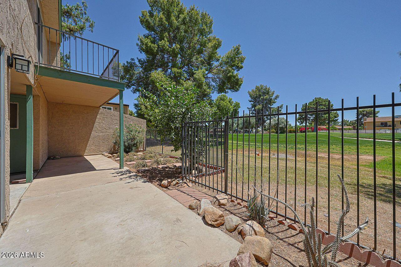 4607 W Continental Dr., Glendale, AZ 85308