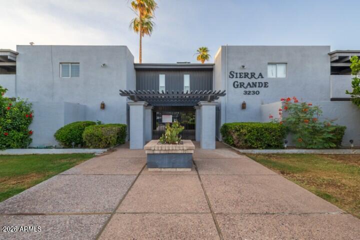 3230 E Pinchot Ave. #32, Phoenix, AZ 85018