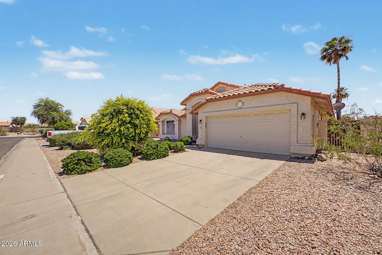 9729 W Burnett Rd., Peoria, AZ 85382