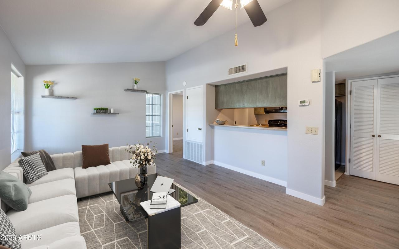1333 E Morten Ave. #202, Phoenix, AZ 85020