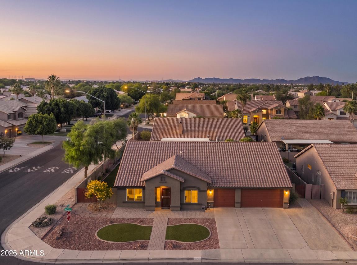 9555 E Juanita Ave., Mesa, AZ 85209