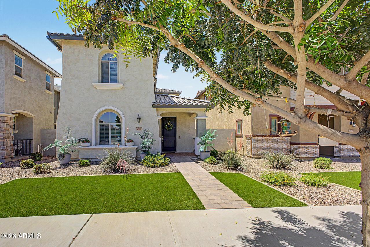 2560 S Betty St., Gilbert, AZ 85295