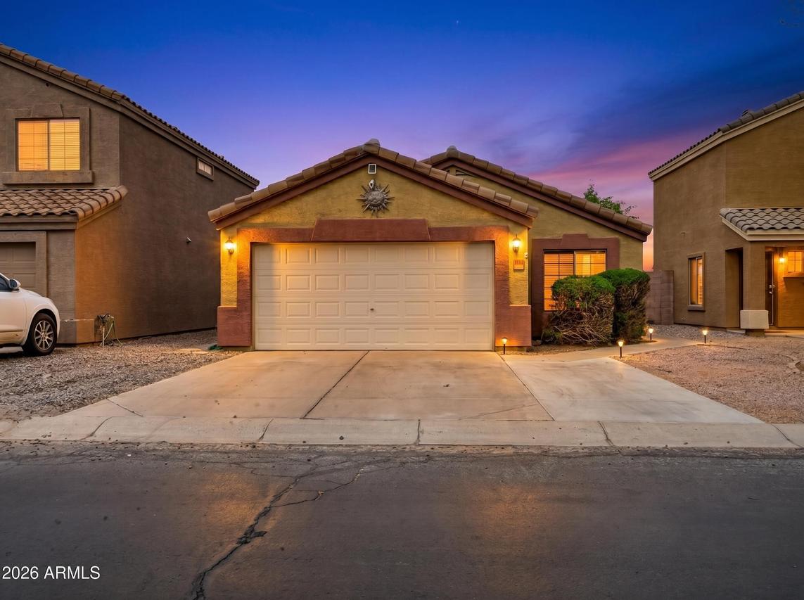 142 S 110th St., Mesa, AZ 85208