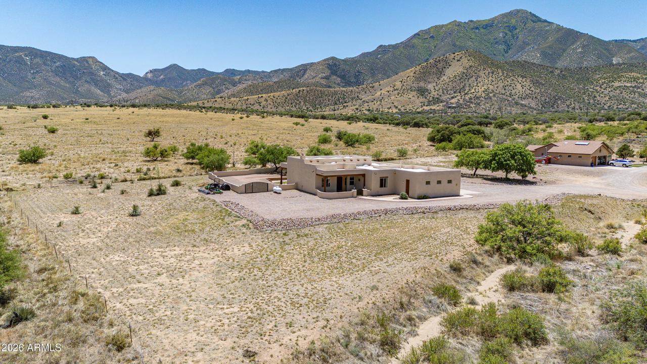 5456 E Pioneer Ln., Hereford, AZ 85615