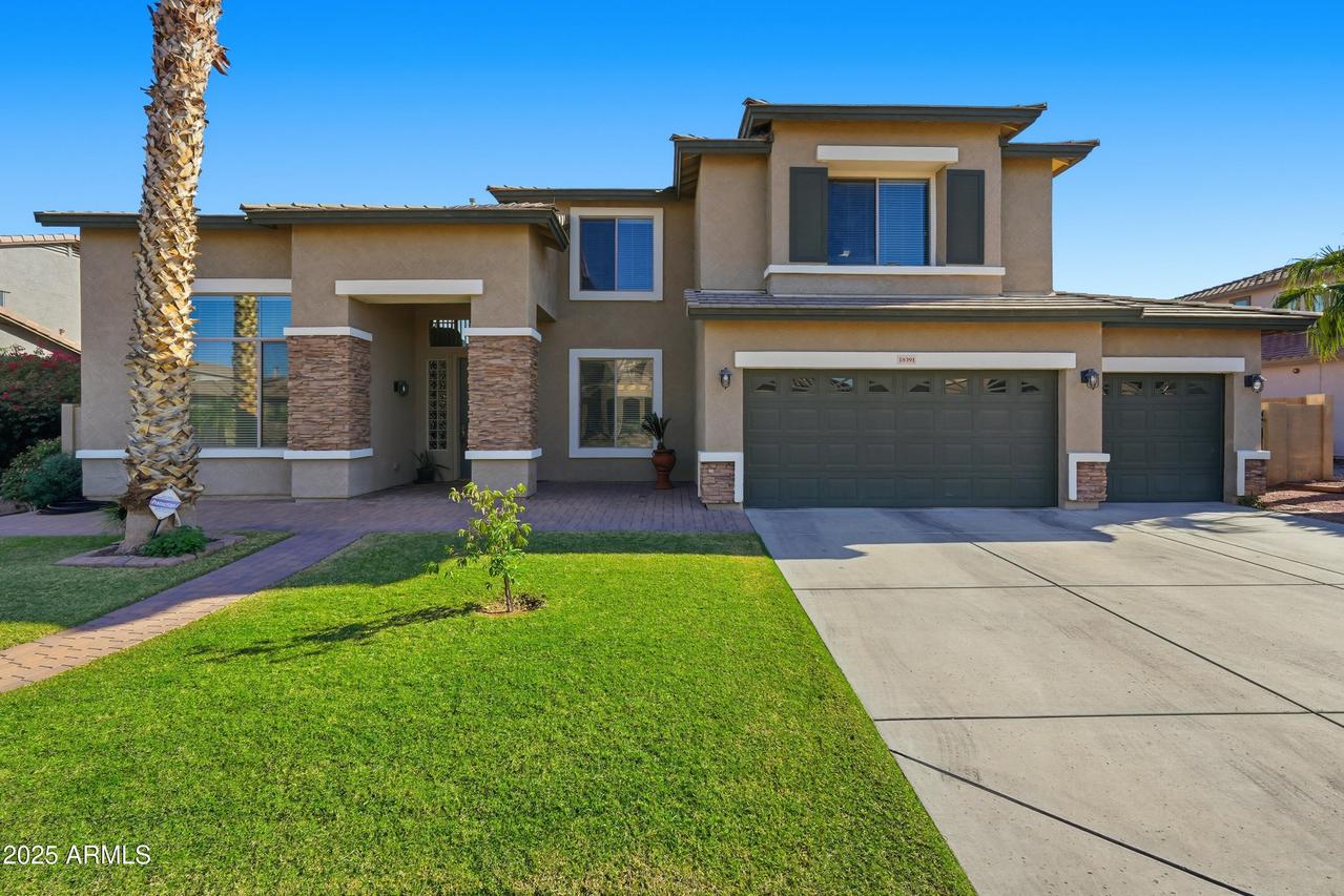 18391 W Port Royale Ln., Surprise, AZ 85388