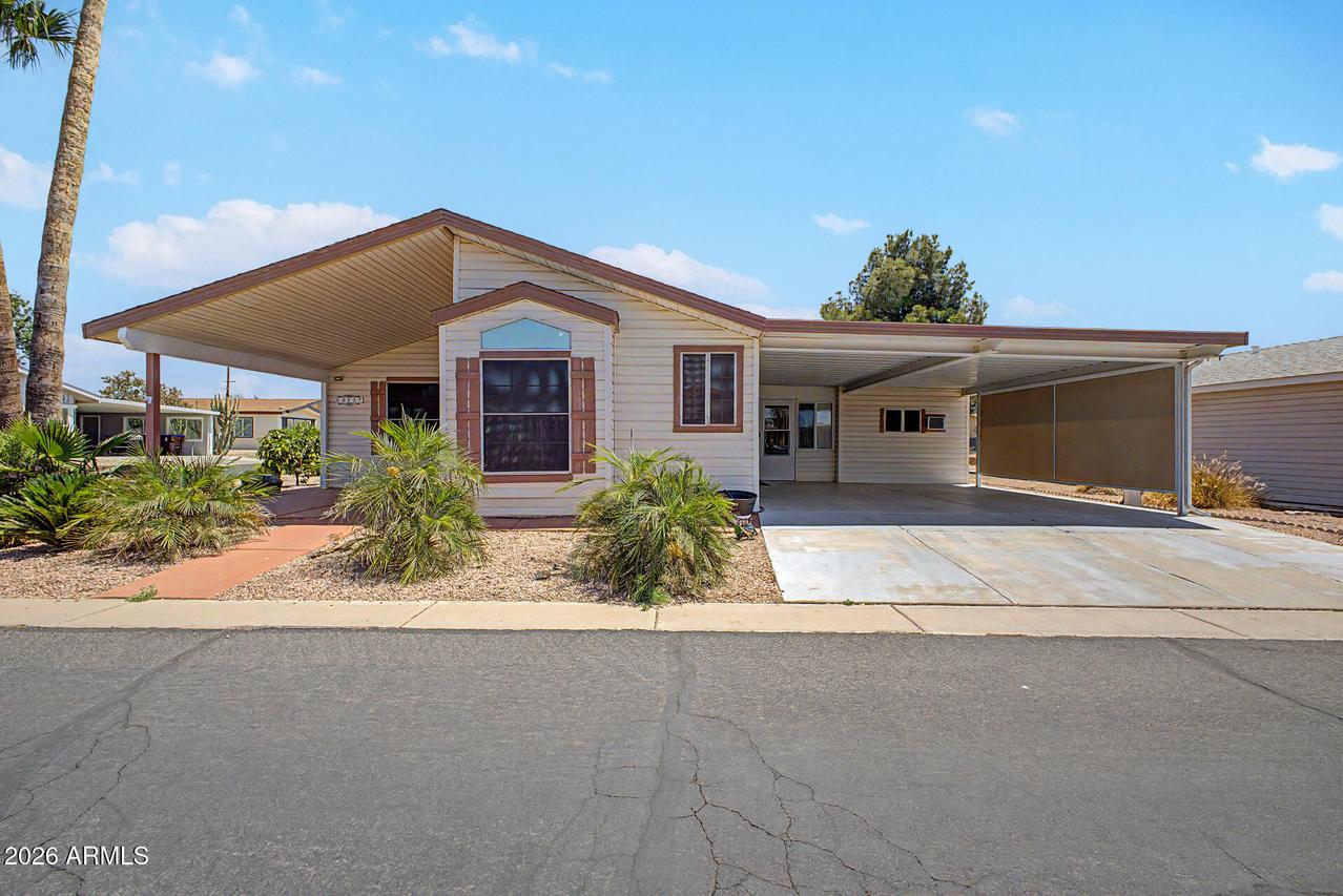 40667 N Clubhouse St., San Tan Valley, AZ 85140