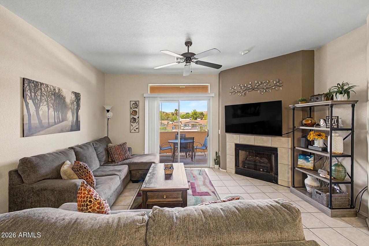 10410 N Cave Creek Rd. #2052, Phoenix, AZ 85020