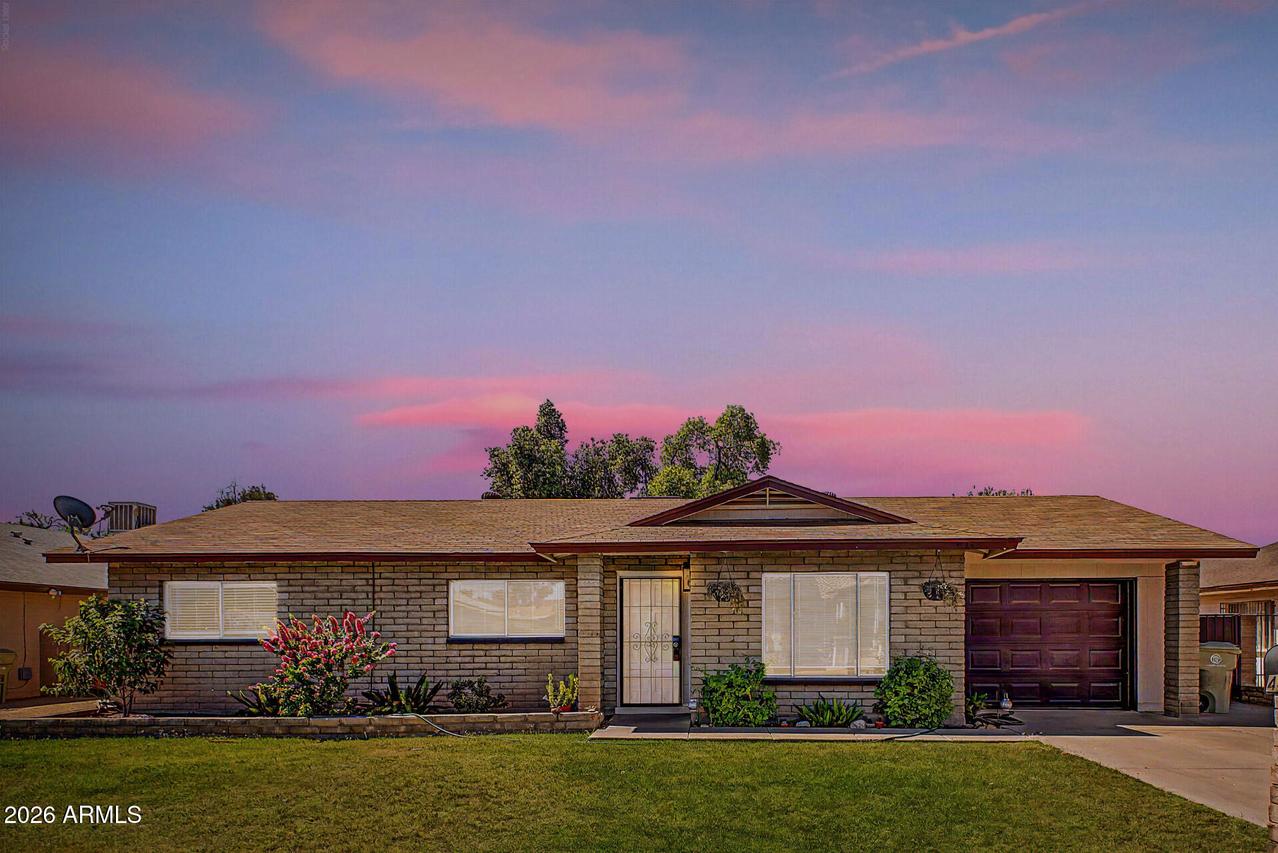 4519 W Gardenia Ave., Glendale, AZ 85301