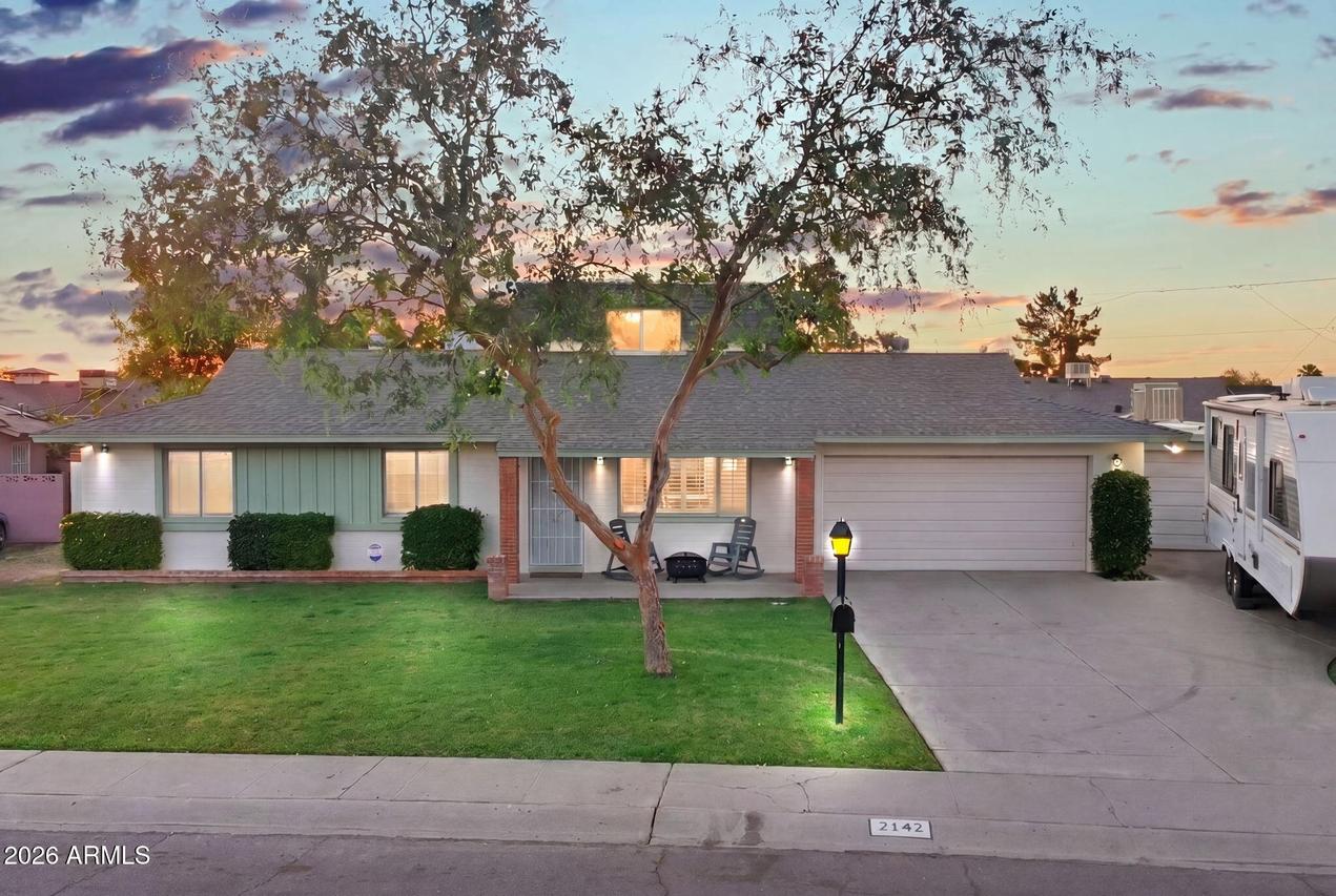2142 W Meadow Dr., Phoenix, AZ 85023