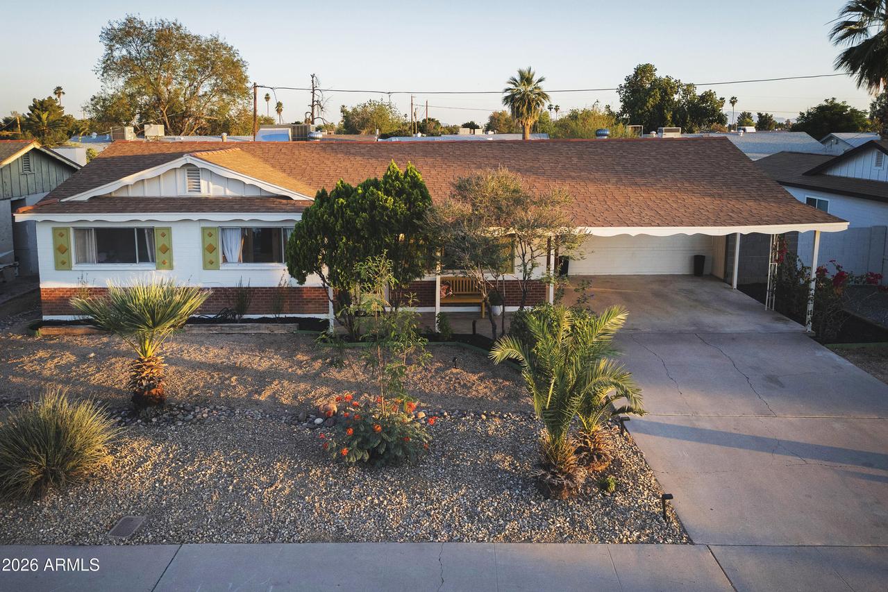 3307 W Shaw Butte Dr., Phoenix, AZ 85029