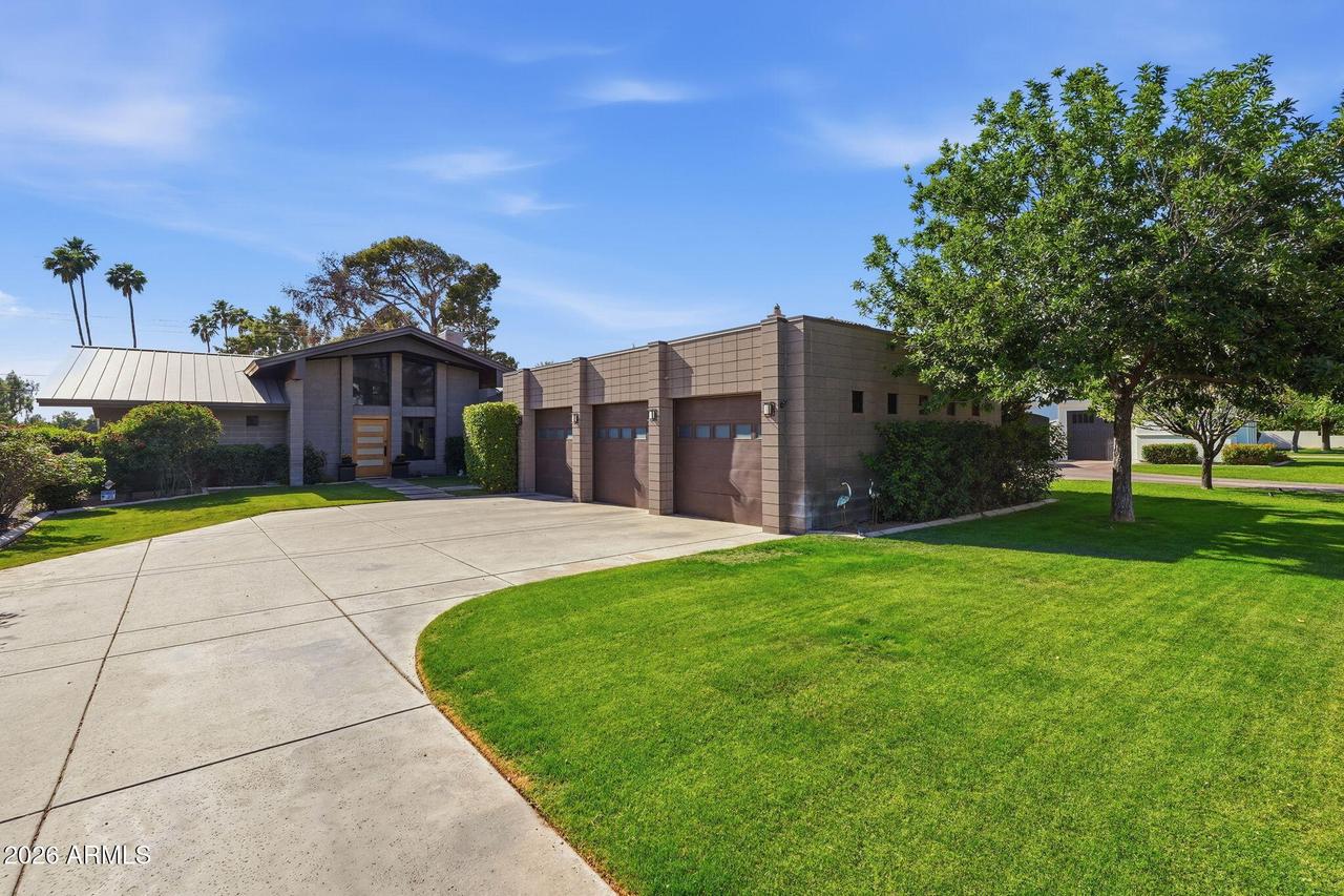 3422 N 60th St., Phoenix, AZ 85018
