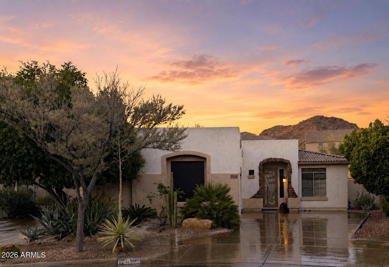 2504 W Old Paint Tr., Phoenix, AZ 85086