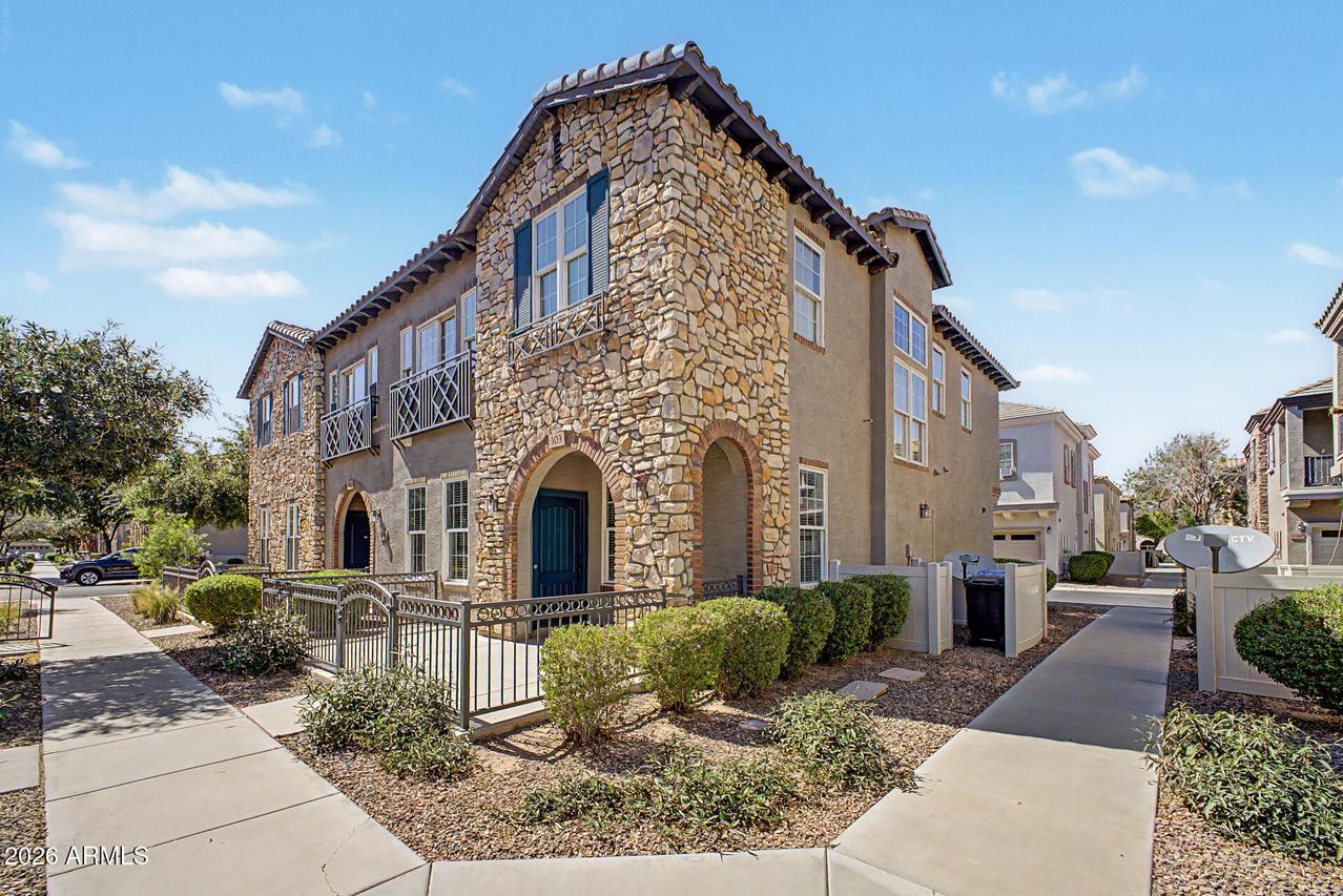 4749 E Thunderheart Tr. #103, Gilbert, AZ 85297